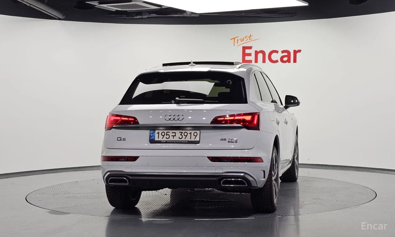 Audi Q5 * ФИКСИРАНА ЦЕНА ДО БЪЛГАРИЯ * АВТОКРЕДИТ, снимка 5 - Автомобили и джипове - 55421847