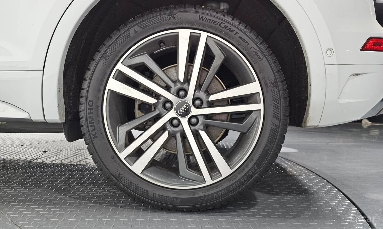 Audi Q5 * ФИКСИРАНА ЦЕНА ДО БЪЛГАРИЯ * АВТОКРЕДИТ, снимка 7 - Автомобили и джипове - 55421847