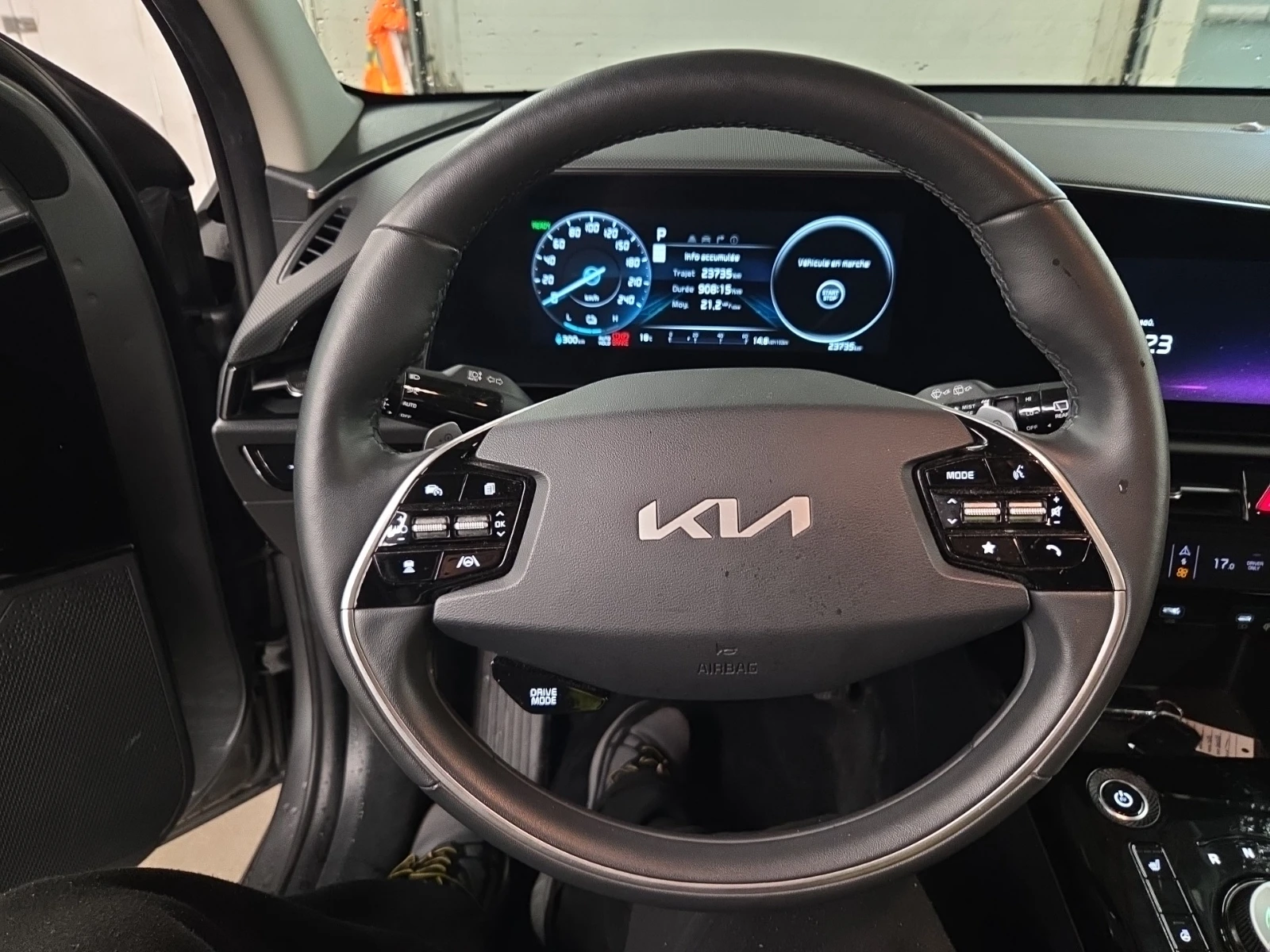 Kia Niro  Wind+ , снимка 8 - Автомобили и джипове - 55875438