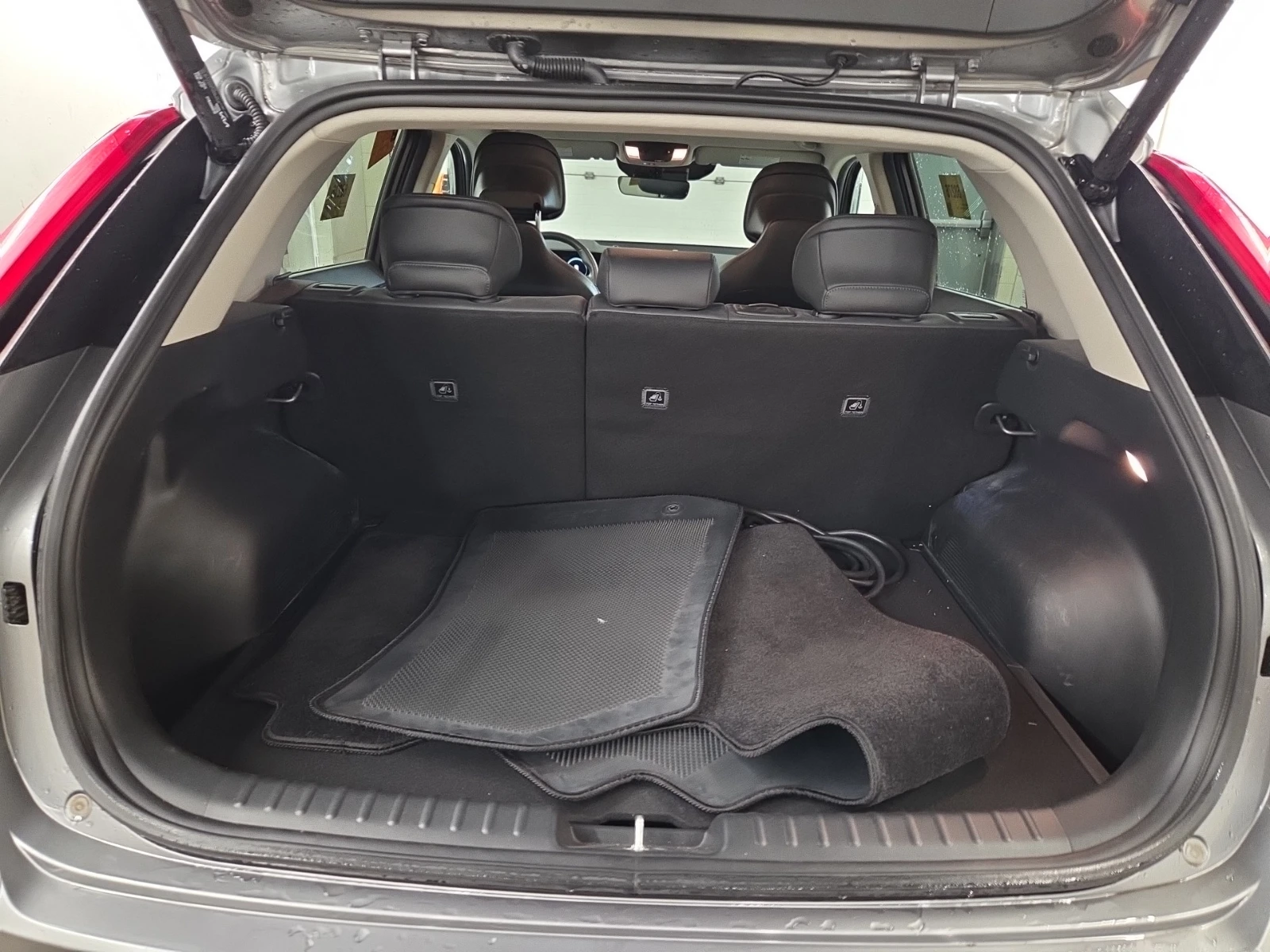 Kia Niro  Wind+ , снимка 14 - Автомобили и джипове - 55875438
