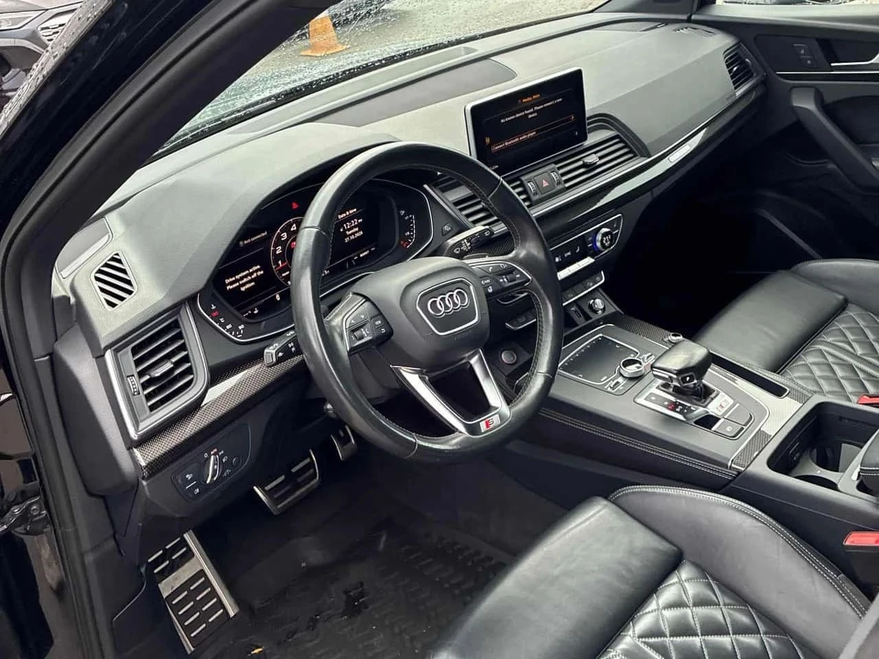 Audi SQ5, снимка 7 - Автомобили и джипове - 56700322