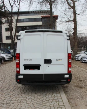 Iveco Daily 2.3 AUTOMATIC  ХЛАДИЛНО   ВЪЗДУШНИ ВЪЗГЛАВНИЦИ , снимка 6