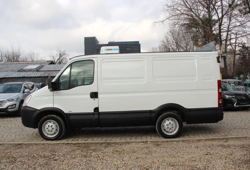 Iveco Daily 2.3 AUTOMATIC  ХЛАДИЛНО   ВЪЗДУШНИ ВЪЗГЛАВНИЦИ , снимка 8 - Бусове и автобуси - 47450434