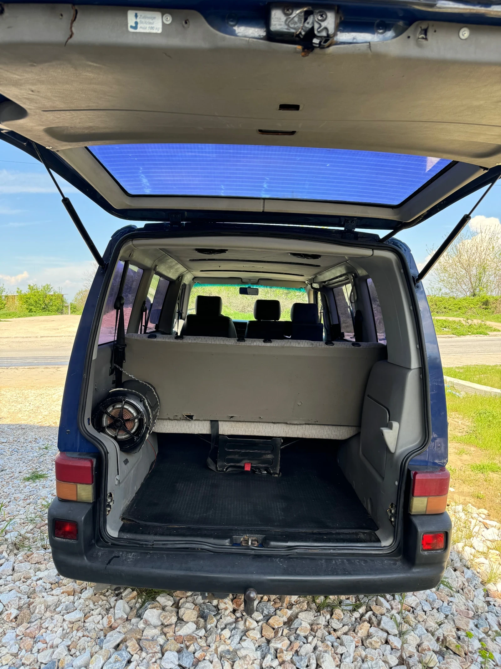 VW Caravelle  - изображение 7