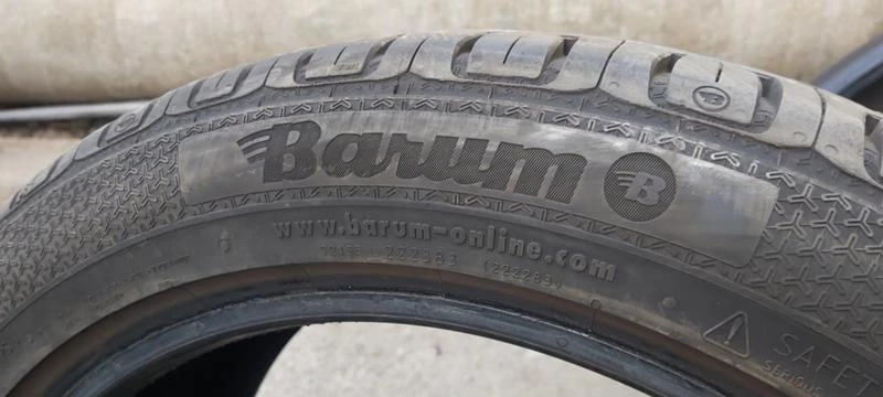 Гуми Летни 235/45R17, снимка 6 - Гуми и джанти - 32913709