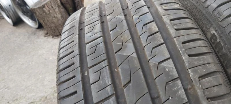 Гуми Летни 235/45R17, снимка 5 - Гуми и джанти - 32913709