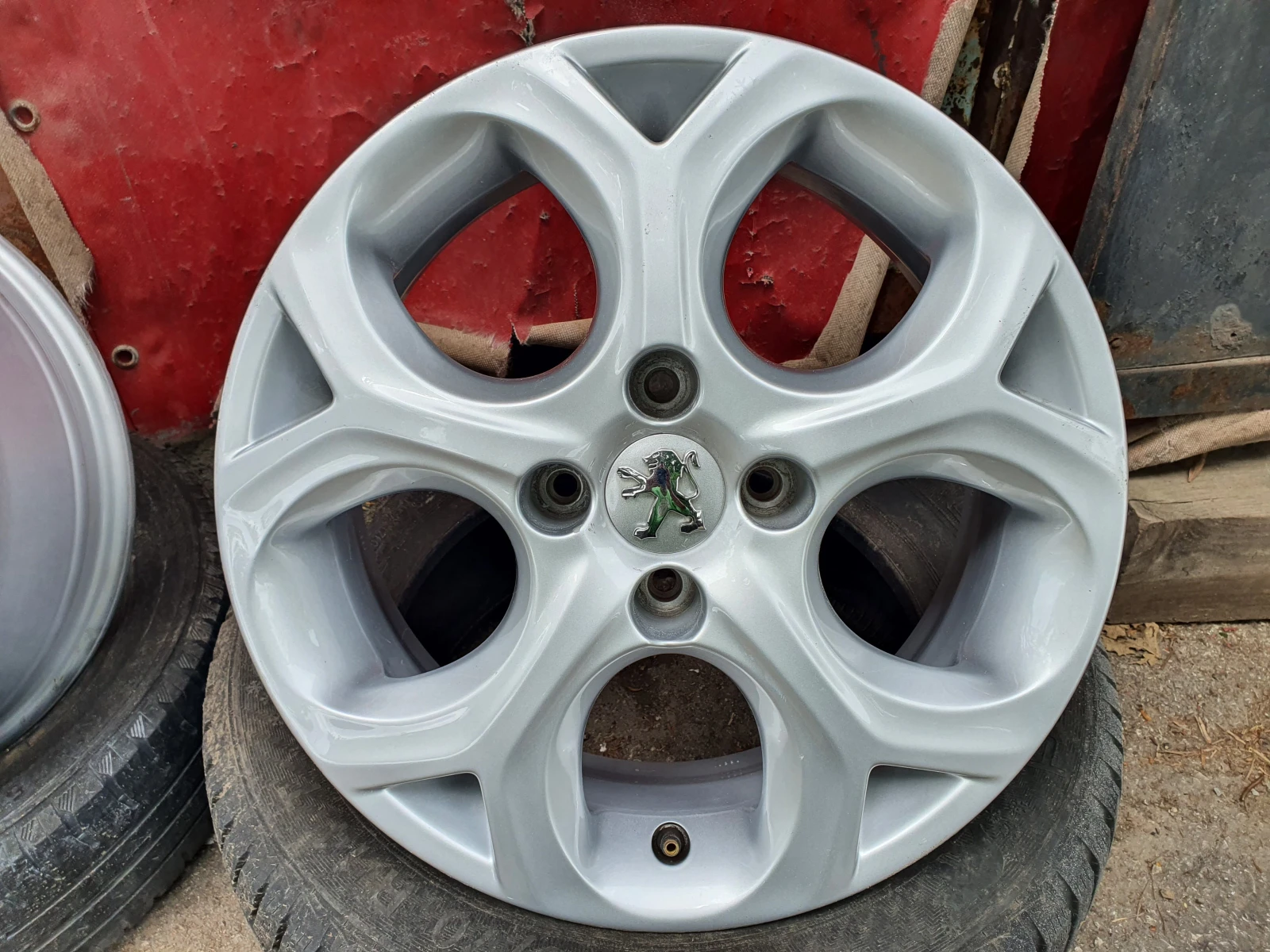 Джанти за Peugeot 208, снимка 4 - Гуми и джанти - 54546534