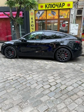 Tesla Model Y Performance , снимка 12