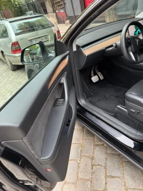 Tesla Model Y Performance , снимка 9