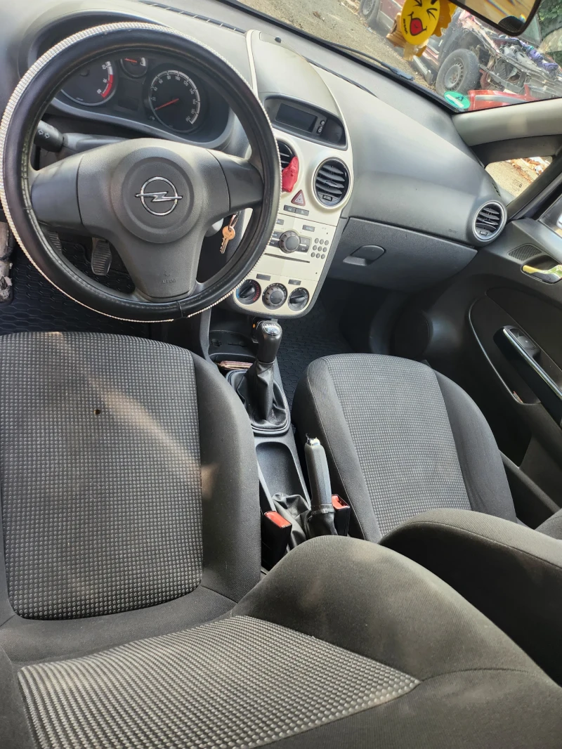 Opel Corsa 1.2, снимка 6 - Автомобили и джипове - 47286183