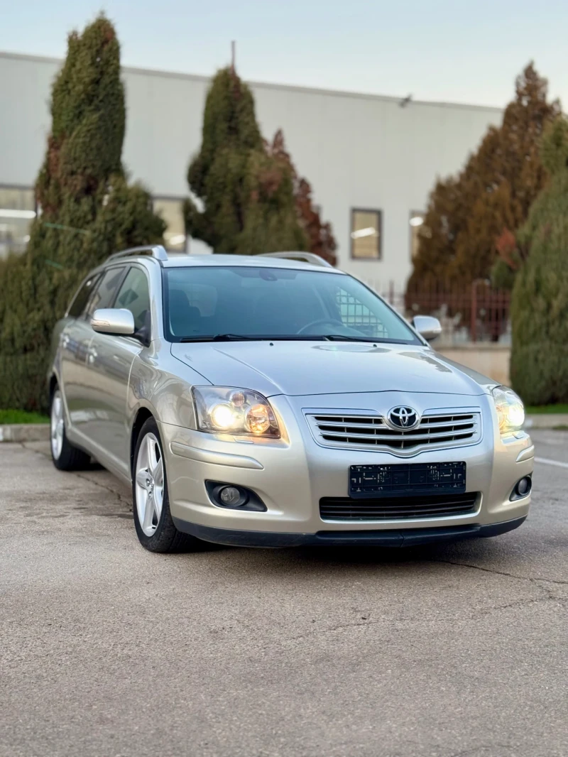 Toyota Avensis 2.2-150кс, снимка 2 - Автомобили и джипове - 48424914