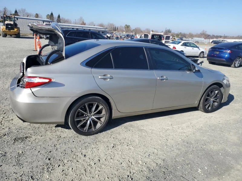 Toyota Camry XSE FWD, снимка 3 - Автомобили и джипове - 48997381