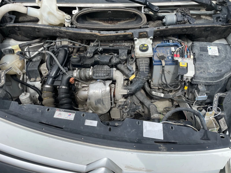 Citroen Berlingo 1.6 Blue HDI, снимка 10 - Автомобили и джипове - 50211142