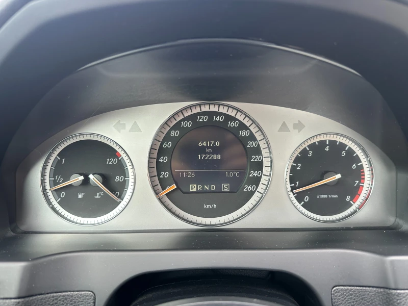 Mercedes-Benz C 280 3.0i 231 к.с. 4matic, снимка 13 - Автомобили и джипове - 53040650