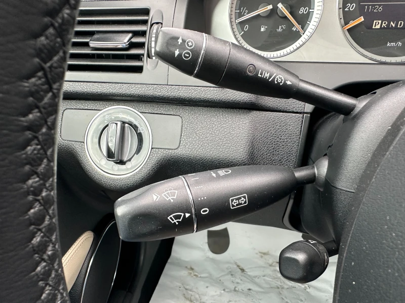 Mercedes-Benz C 280 3.0i 231 к.с. 4matic, снимка 14 - Автомобили и джипове - 53040650