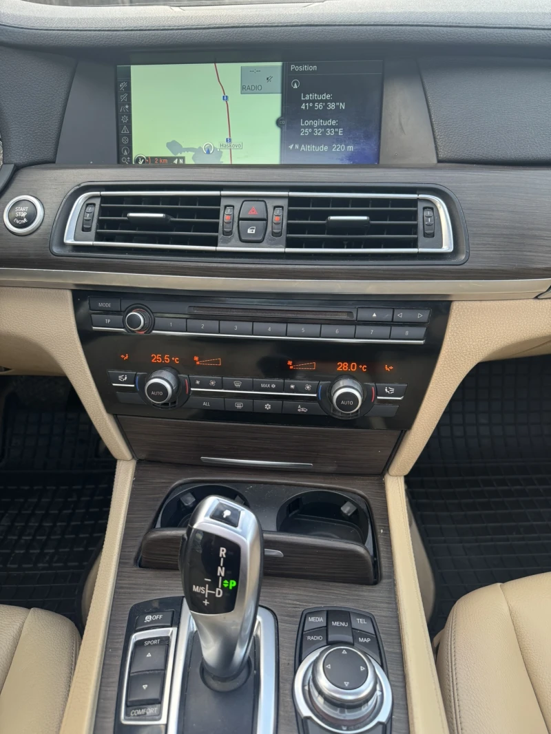 BMW 730 Long * Dynamic Drive * Бартер * Лизинг, снимка 12 - Автомобили и джипове - 53407190