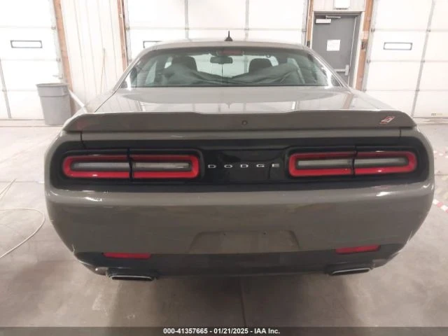 Dodge Challenger, снимка 6 - Автомобили и джипове - 49290121