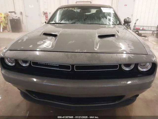 Dodge Challenger, снимка 5 - Автомобили и джипове - 49290121