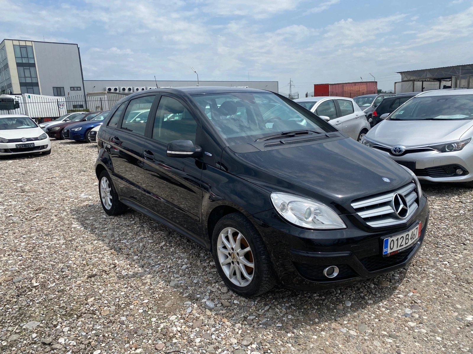 Mercedes-Benz B 180 2.0 NGT - изображение 3