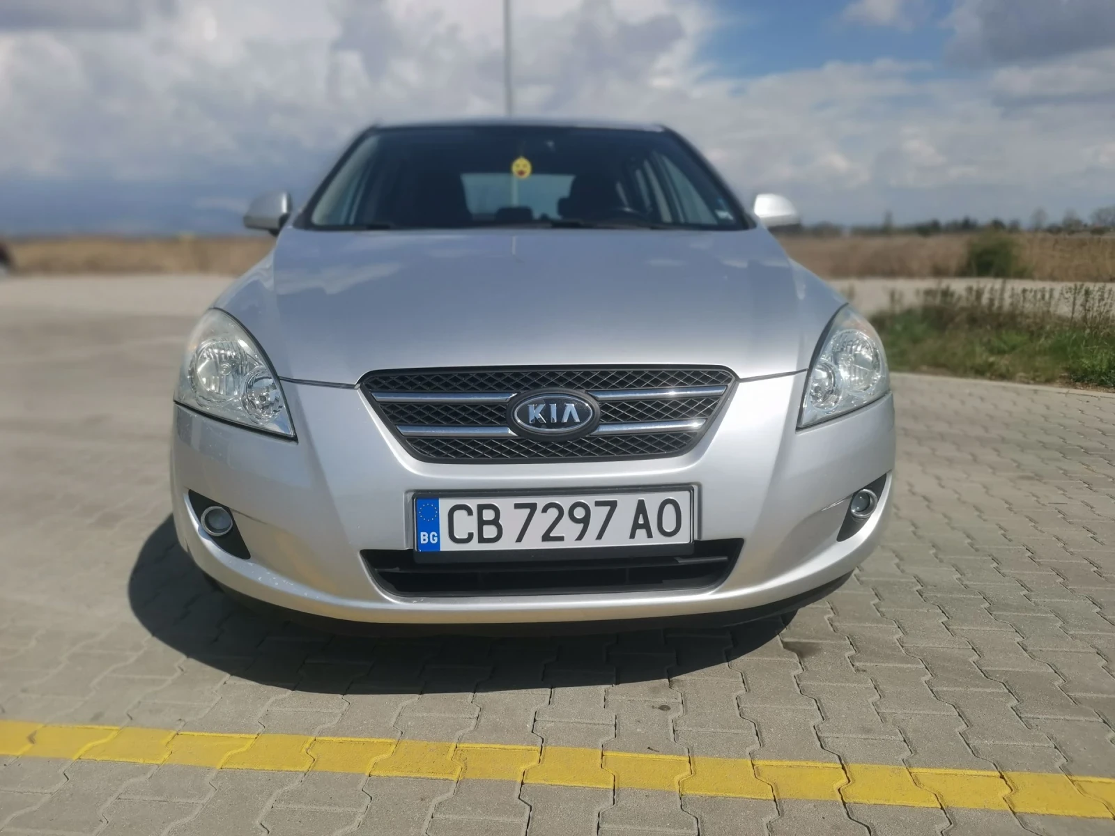 Kia Ceed 2.0 16v АВТОМАТИК - изображение 2