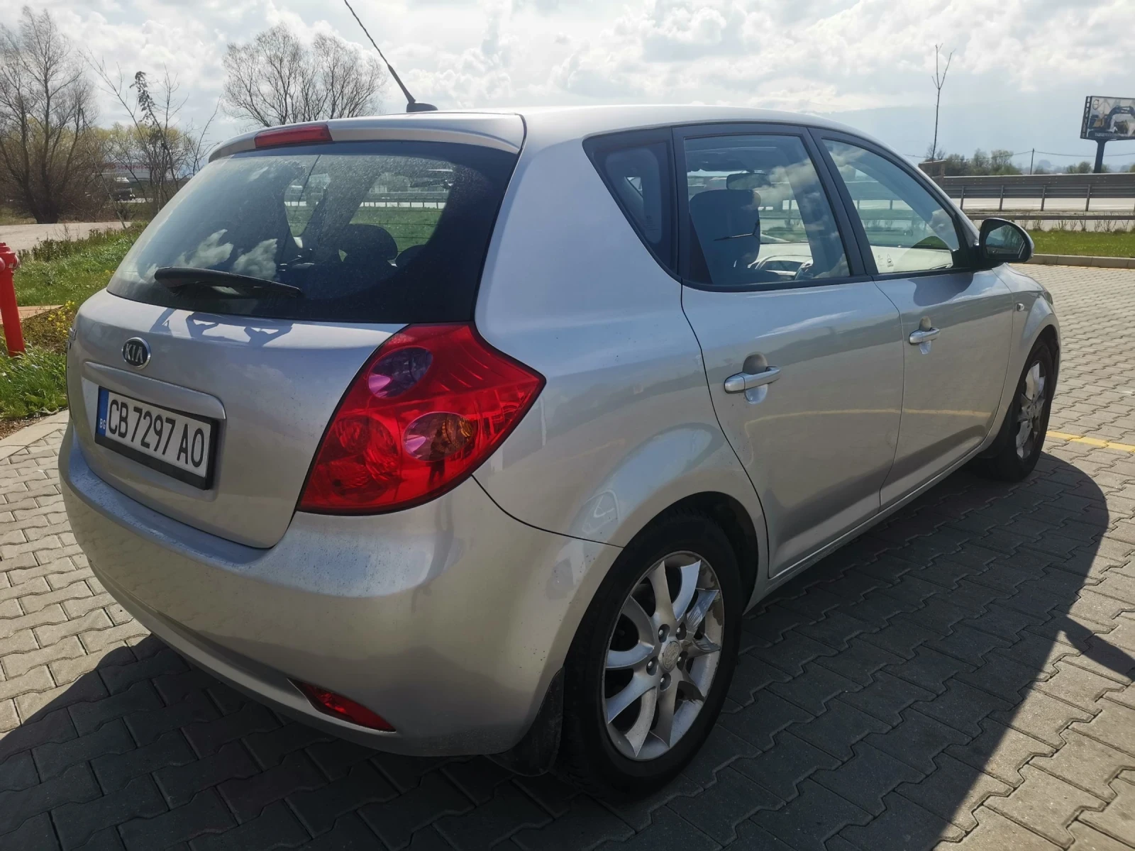 Kia Ceed 2.0 16v АВТОМАТИК - изображение 7
