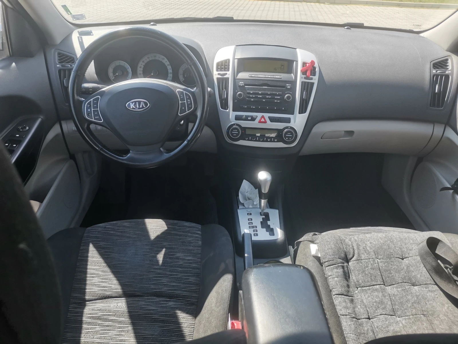 Kia Ceed 2.0 16v АВТОМАТИК - изображение 9