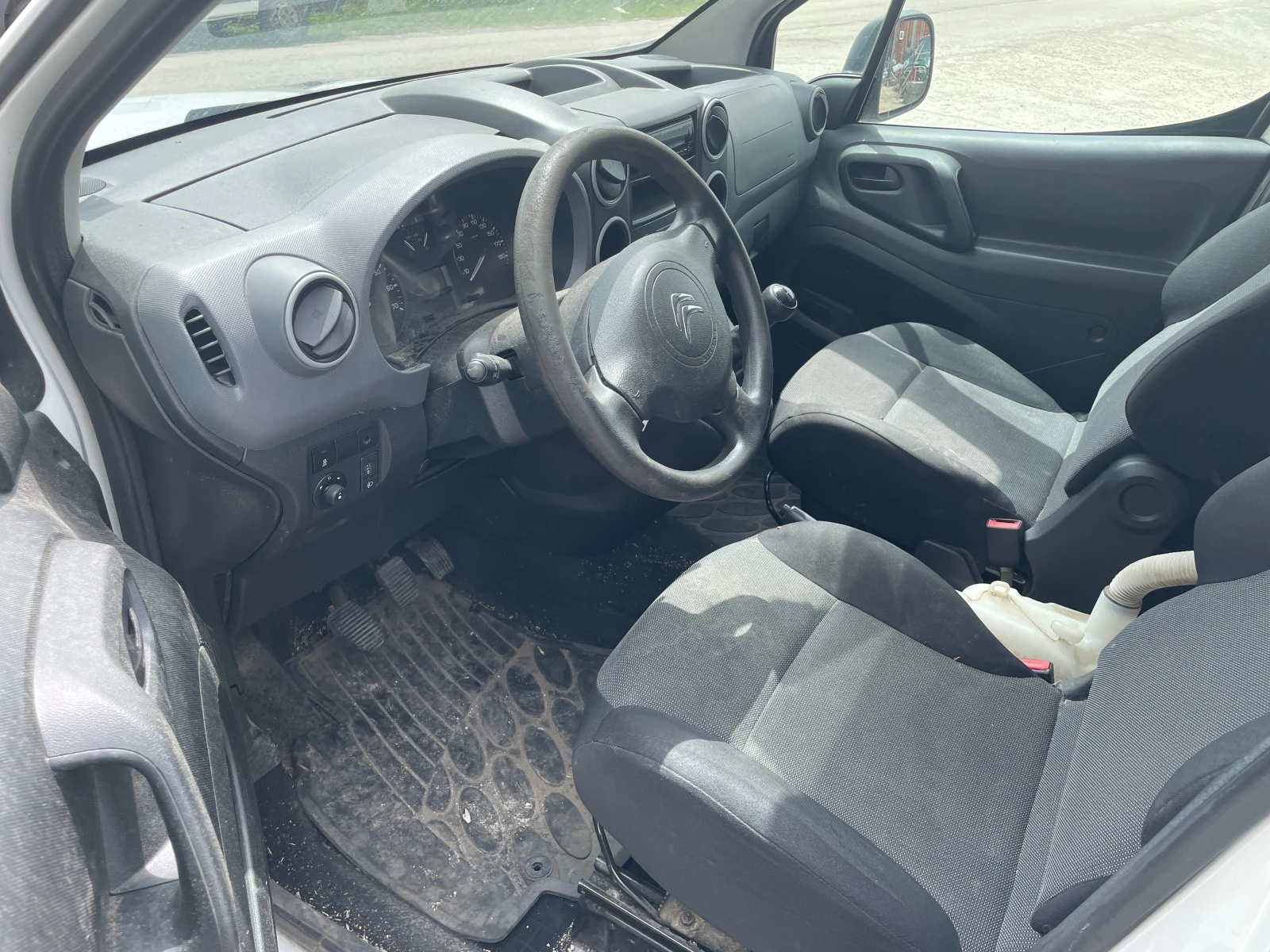Citroen Berlingo 1.6 Blue HDI - изображение 8