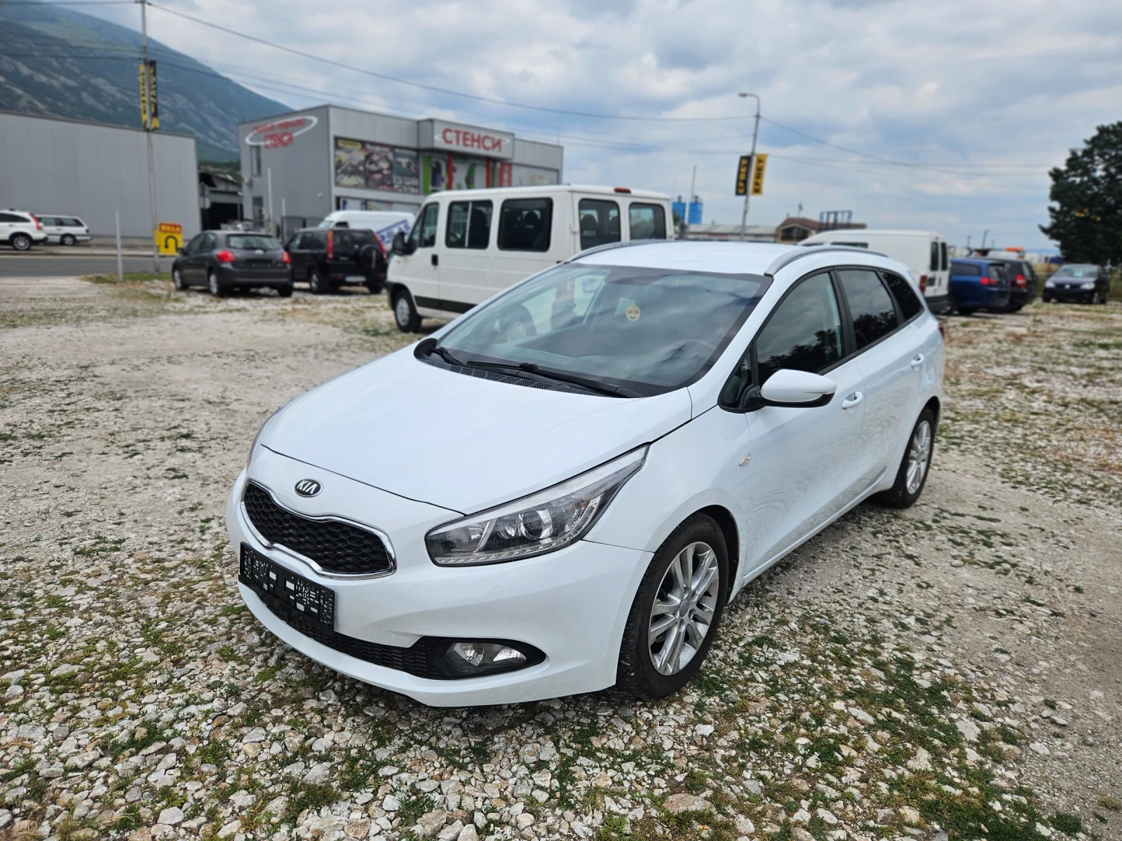 Kia Ceed 1.6/CRDI/184000 - изображение 7