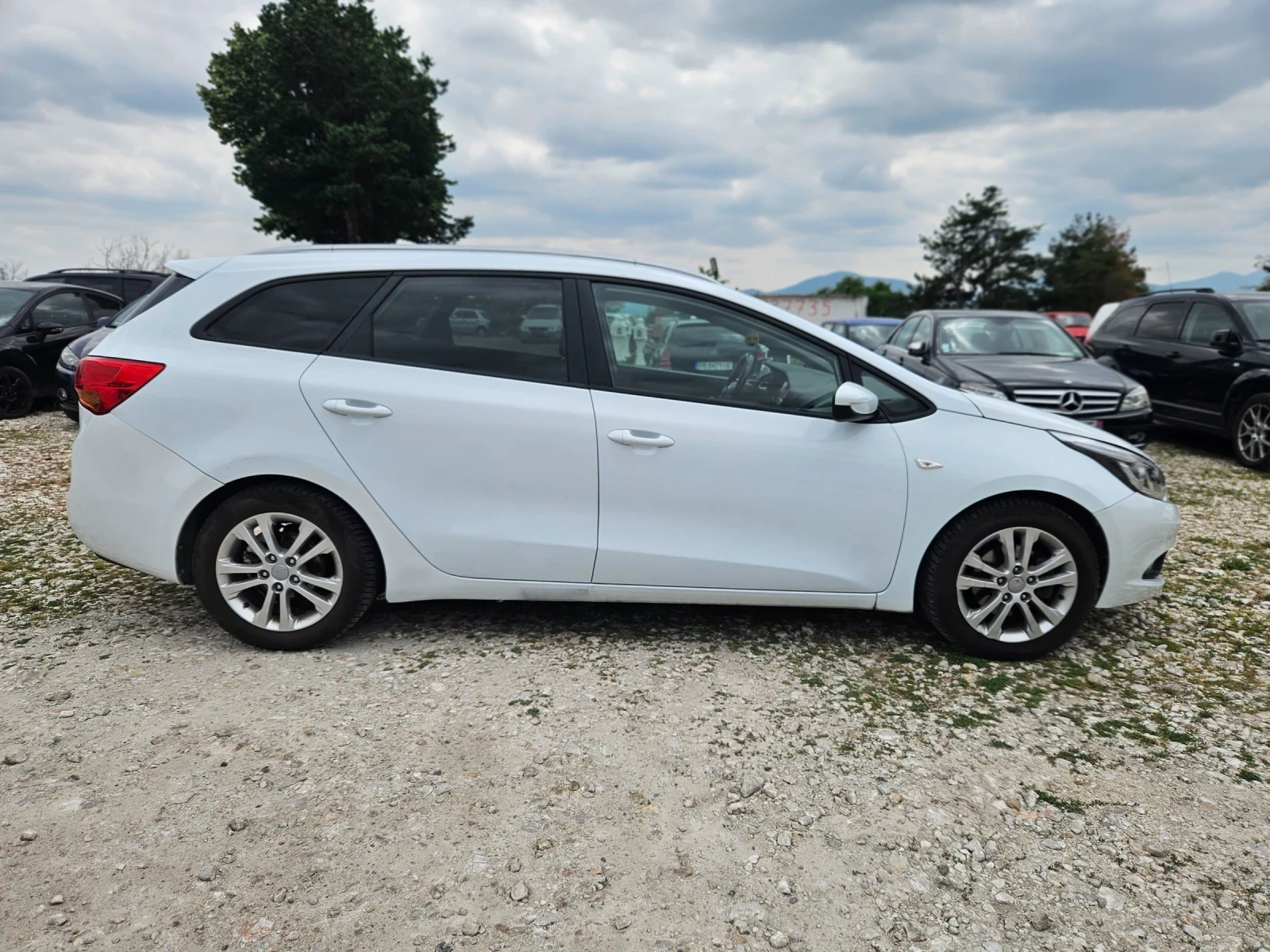 Kia Ceed 1.6/CRDI/184000 - изображение 2
