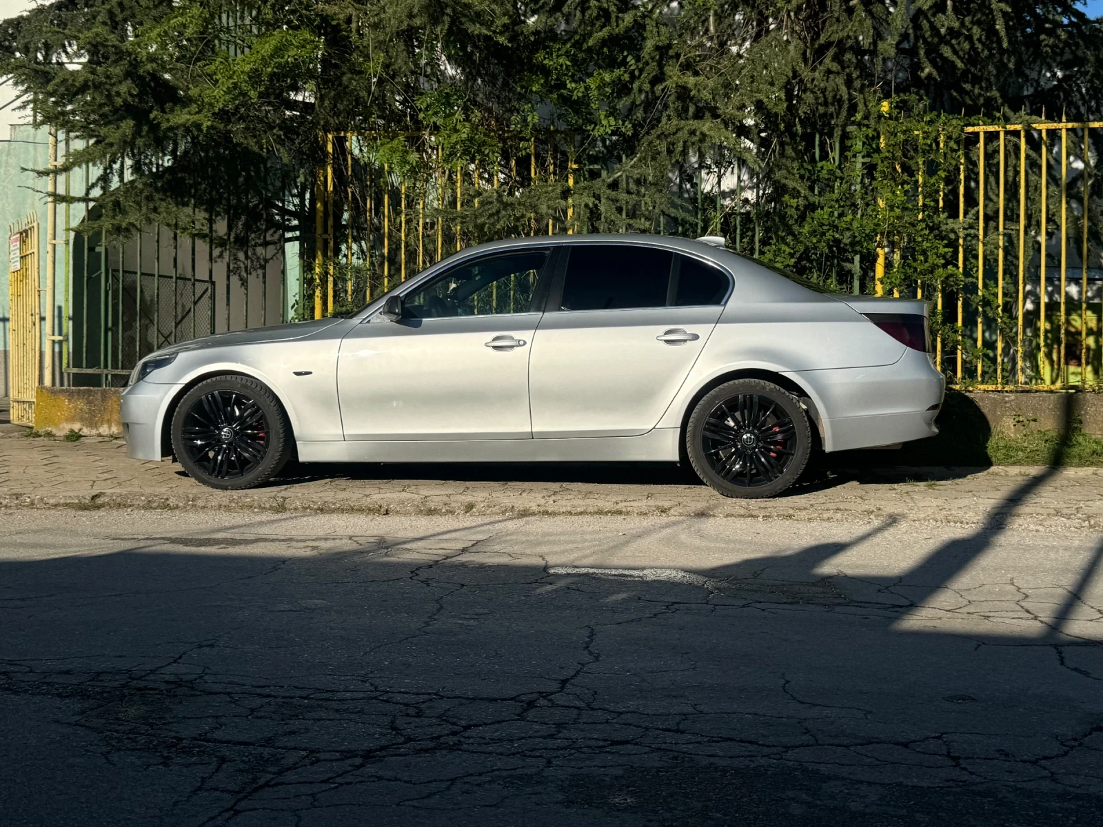 BMW 525  - изображение 4
