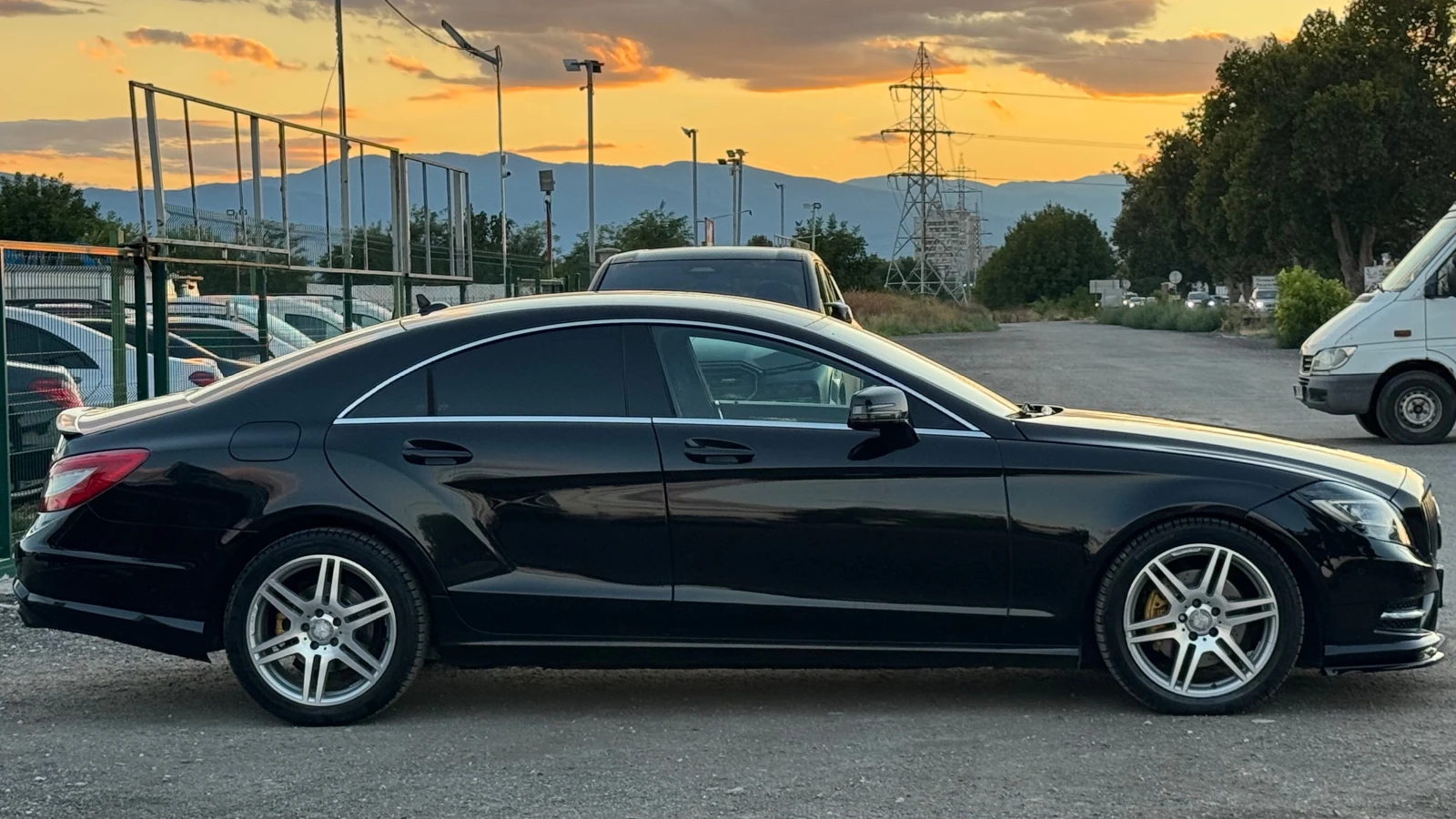 Mercedes-Benz CLS 350 CDI= AMG= DISTRONIC= NIGHT VIEW= ПОДГРЯВАНЕ/ОБДУХВ - изображение 4