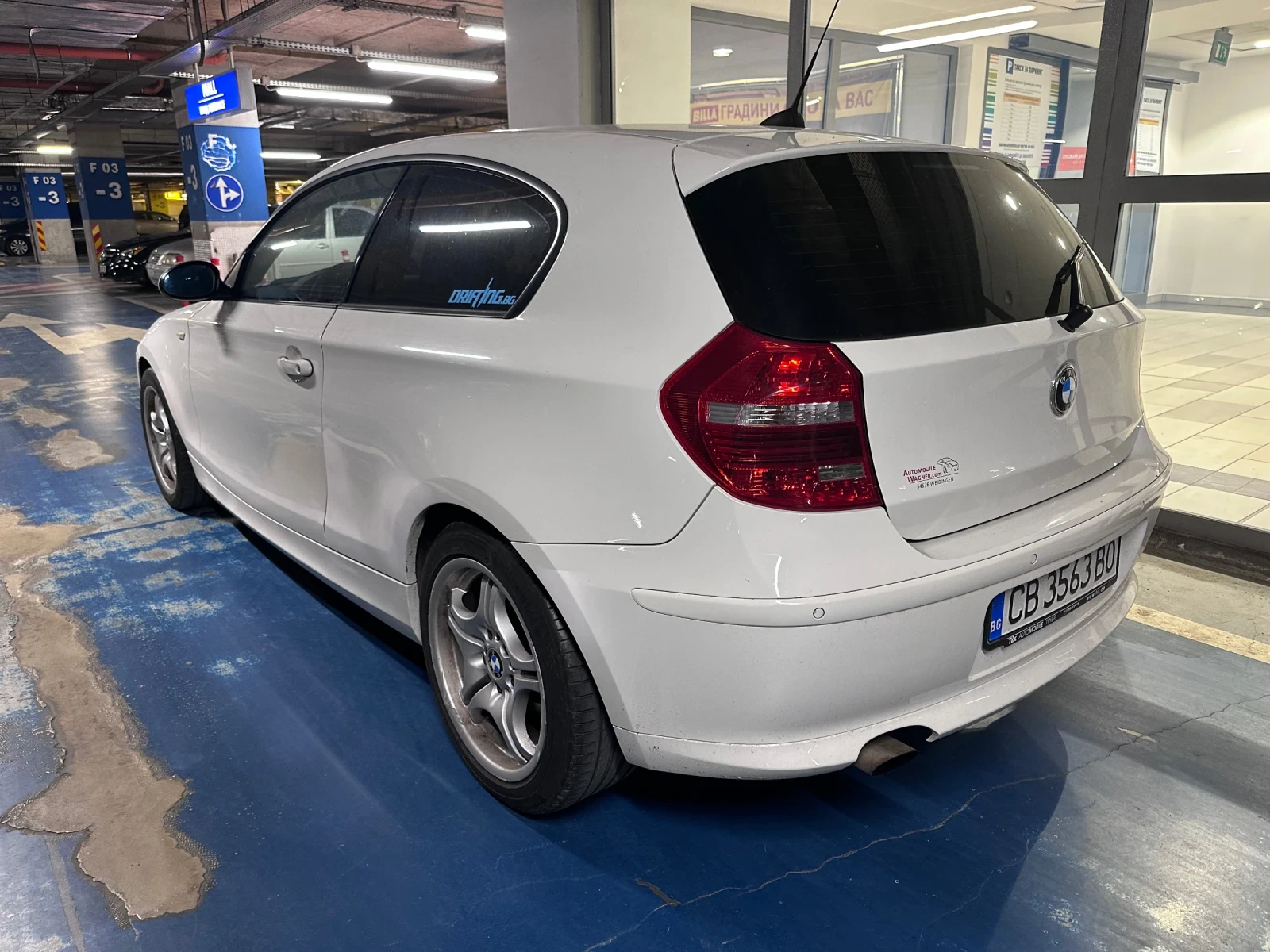 BMW 118  - изображение 7