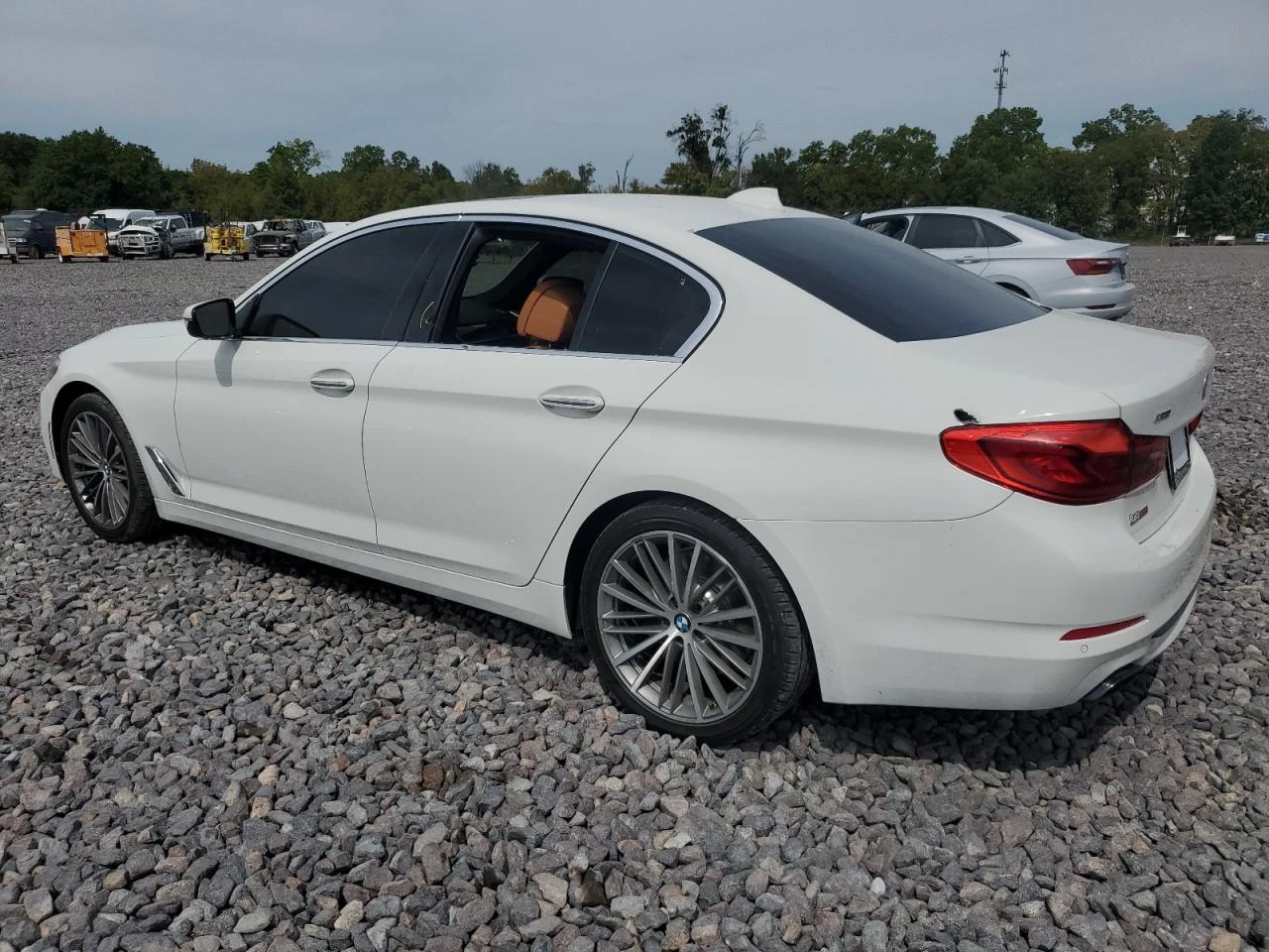 BMW 540 XI * * CARFAX * * АВТО КРЕДИТ * *  - изображение 4