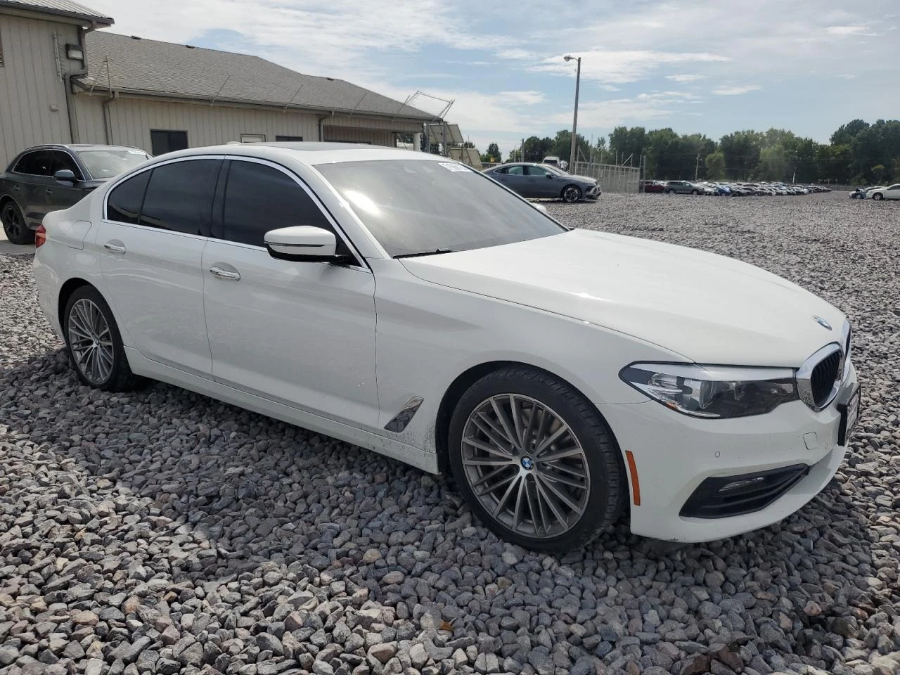 BMW 540 XI * * CARFAX * * АВТО КРЕДИТ * *  - изображение 2