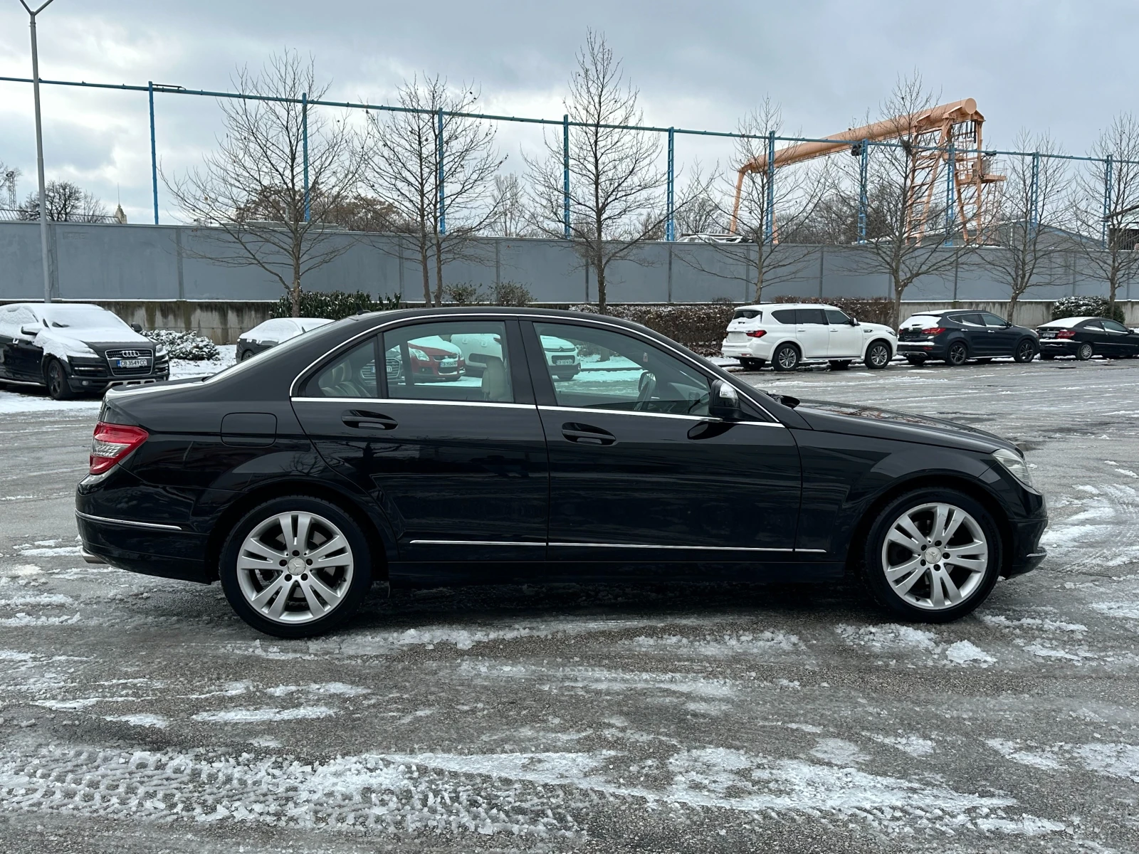 Mercedes-Benz C 280 3.0i 231 к.с. 4matic - изображение 5