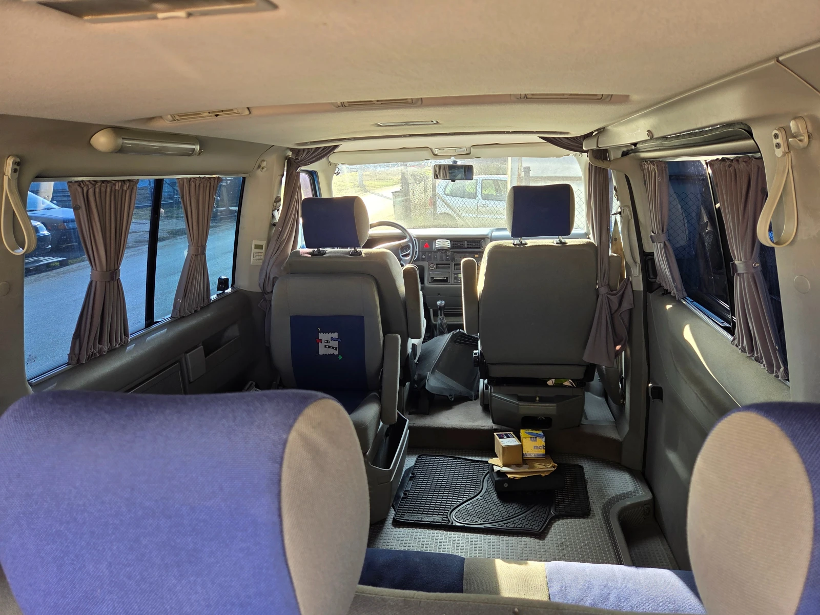 VW Multivan 2.5TDI MULTIVAN, снимка 15 - Автомобили и джипове - 53756788