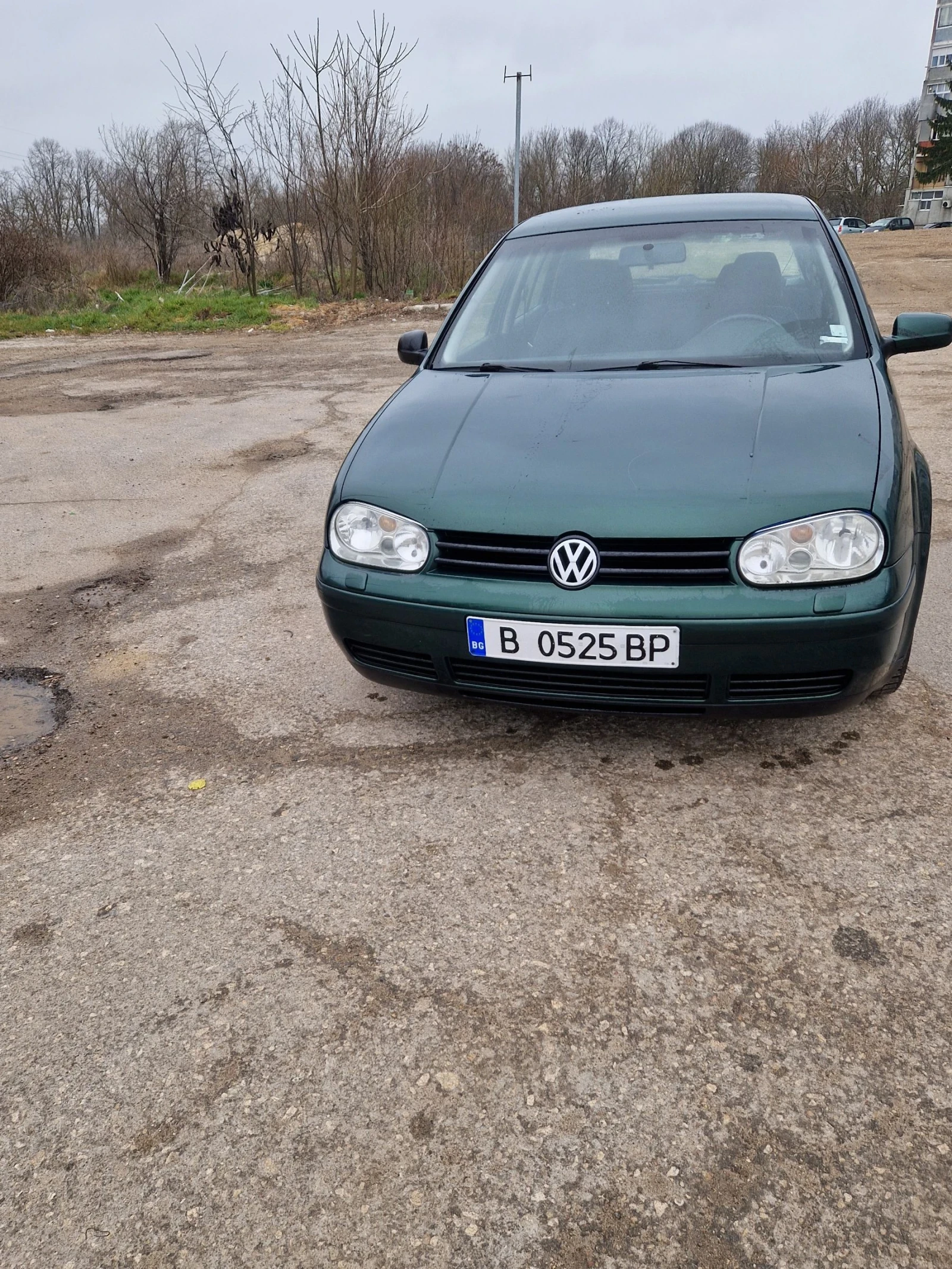 VW Golf, снимка 4 - Автомобили и джипове - 53936224