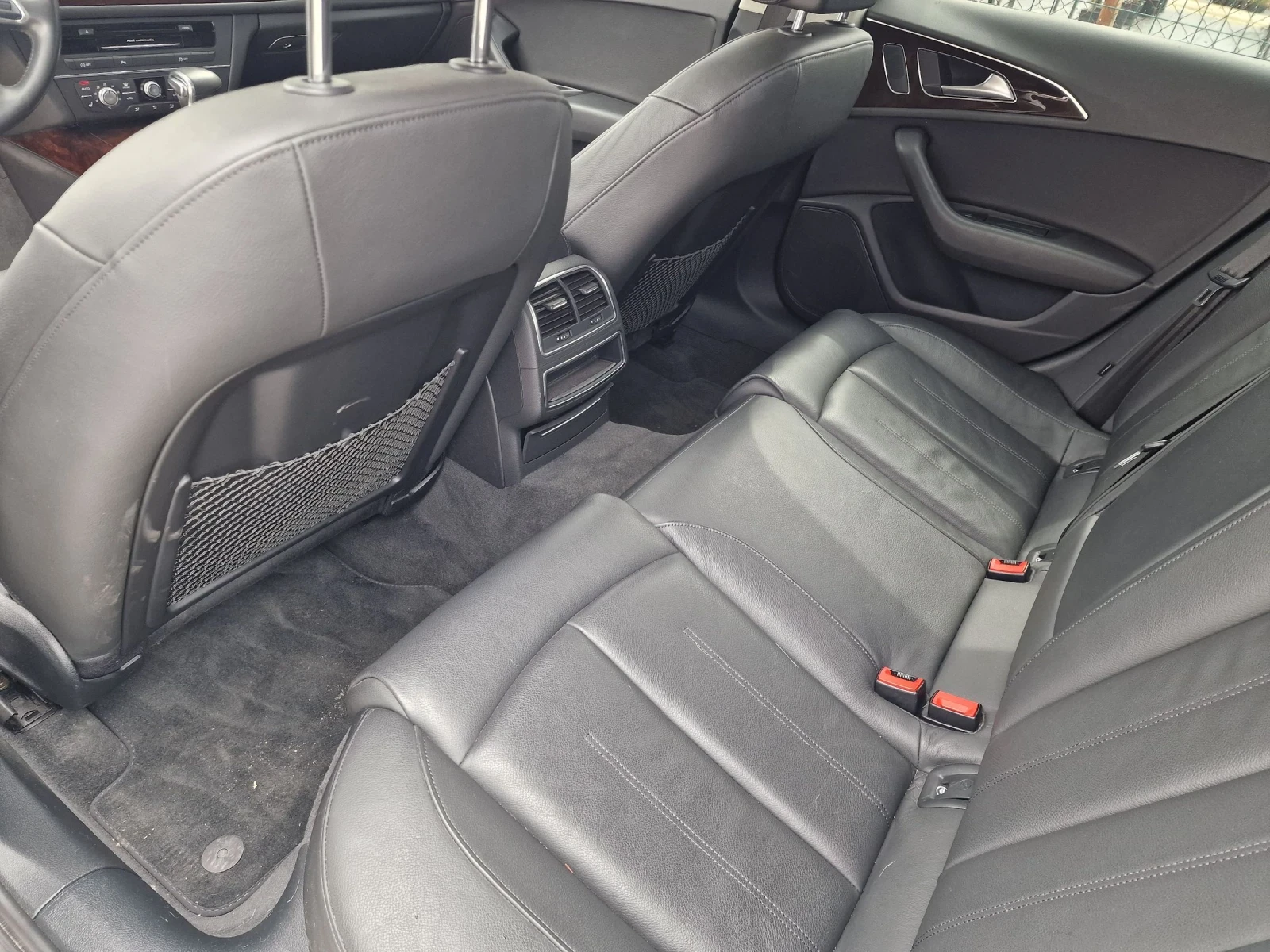 Audi A6 3.0 TDI C7 S-Line/QUATTRO FULL LED/ KEYLESS, снимка 17 - Автомобили и джипове - 54014258