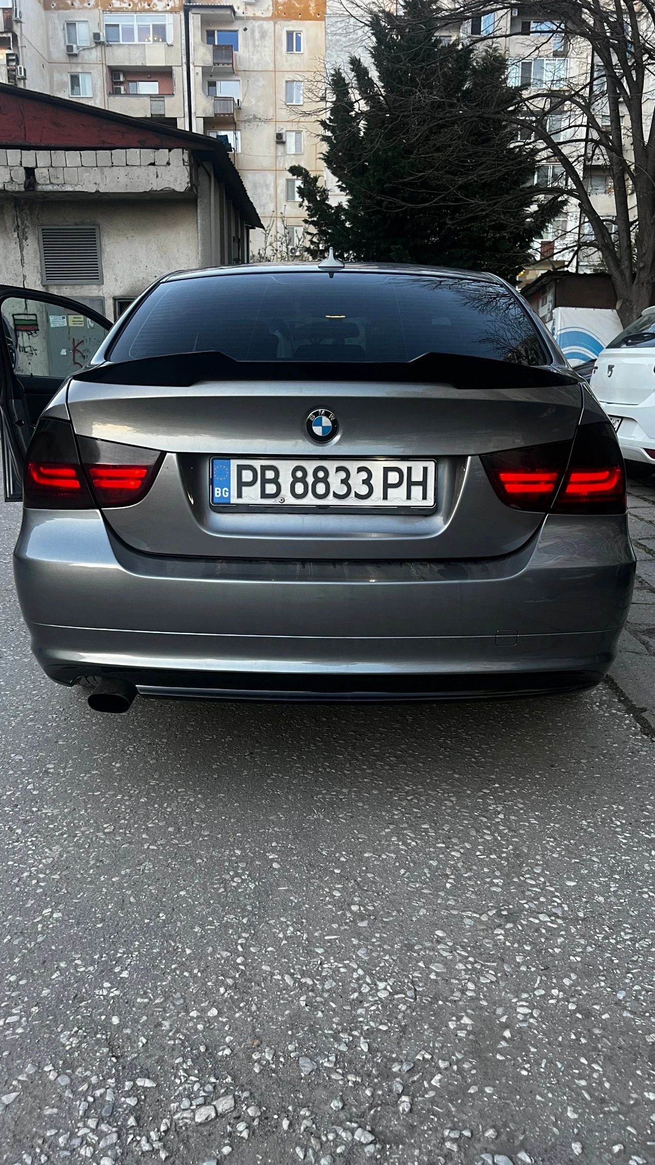 BMW 318 318d, снимка 6 - Автомобили и джипове - 54189898