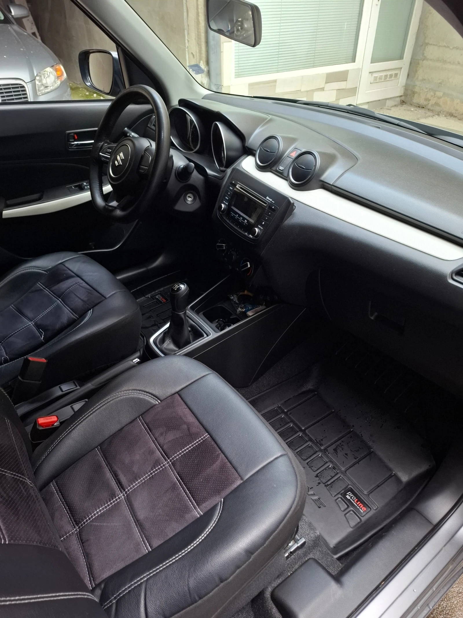 Suzuki Swift GL , снимка 9 - Автомобили и джипове - 54259296