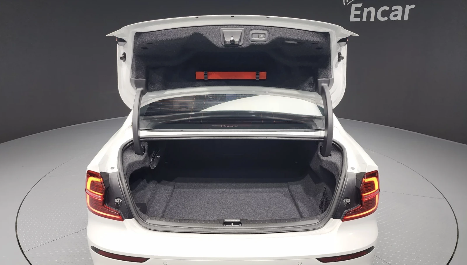 Volvo S60 INSCRIPTION/Bowers & Wilkins/360 КАМЕРИ/FULL, снимка 17 - Автомобили и джипове - 54329518