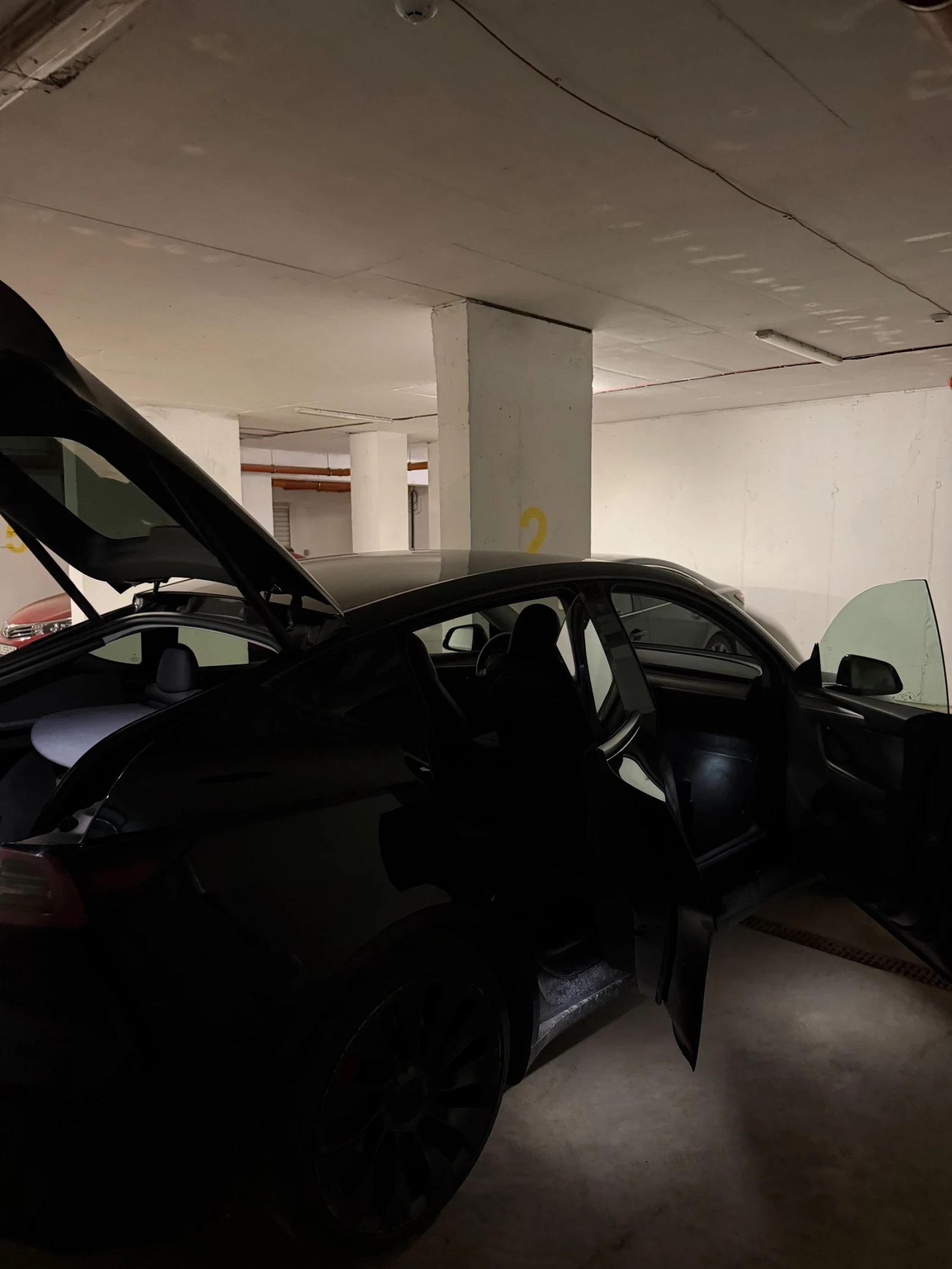 Tesla Model Y Performance , снимка 15 - Автомобили и джипове - 54635968