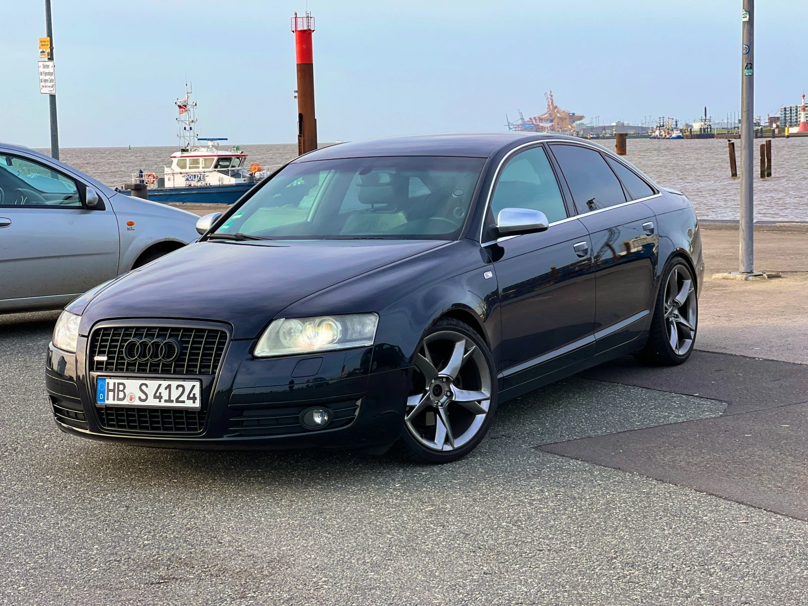 Audi A6 2.4i ръчка, снимка 3 - Автомобили и джипове - 54722495