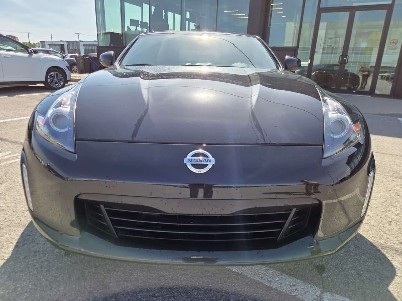Nissan 370Z * Manual * CARFAX * БЕЗ ПЪРВОНАЧАЛНА ВНОСКА, снимка 6 - Автомобили и джипове - 54760975