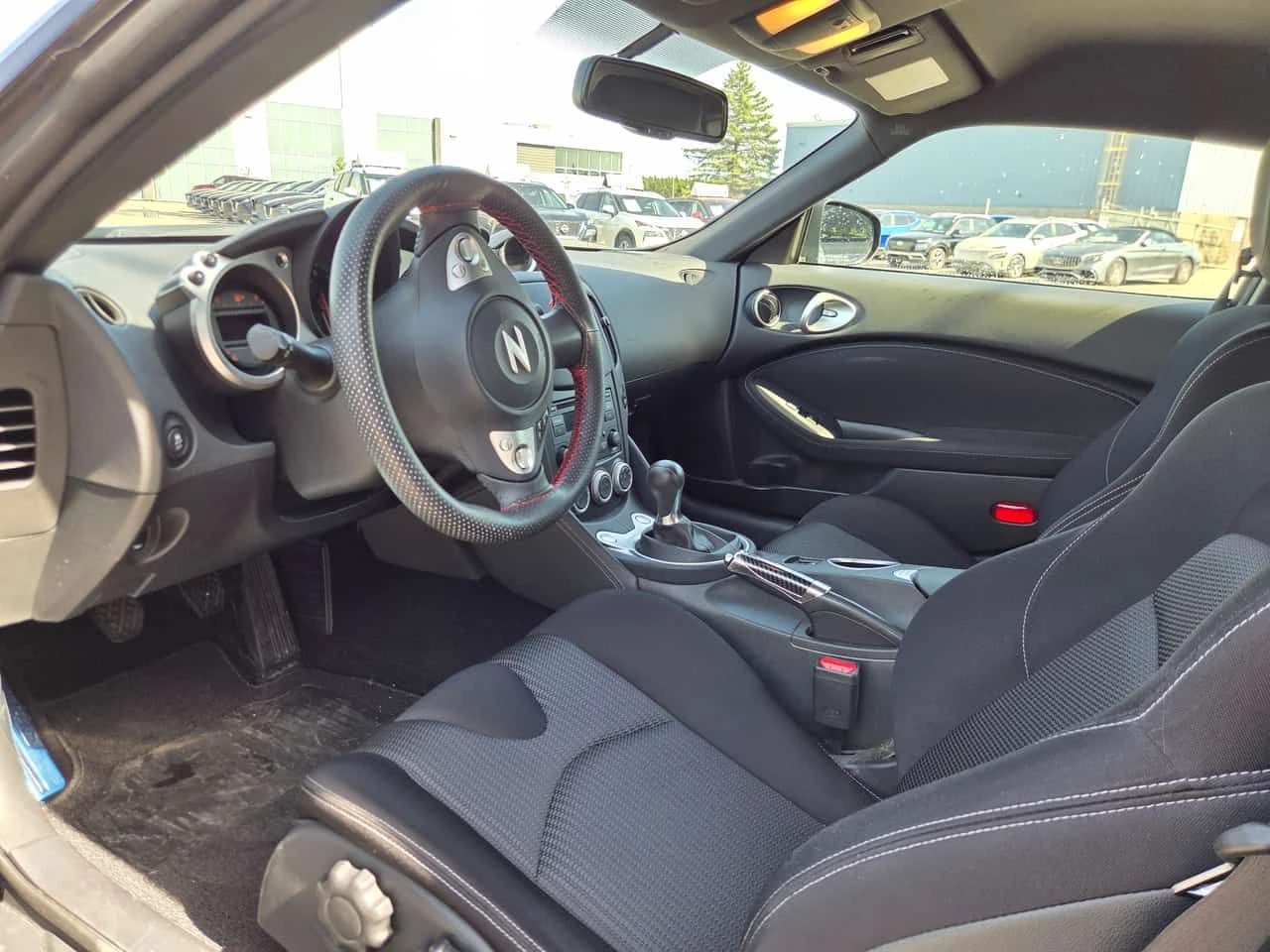 Nissan 370Z * Manual * CARFAX * БЕЗ ПЪРВОНАЧАЛНА ВНОСКА, снимка 5 - Автомобили и джипове - 54760975
