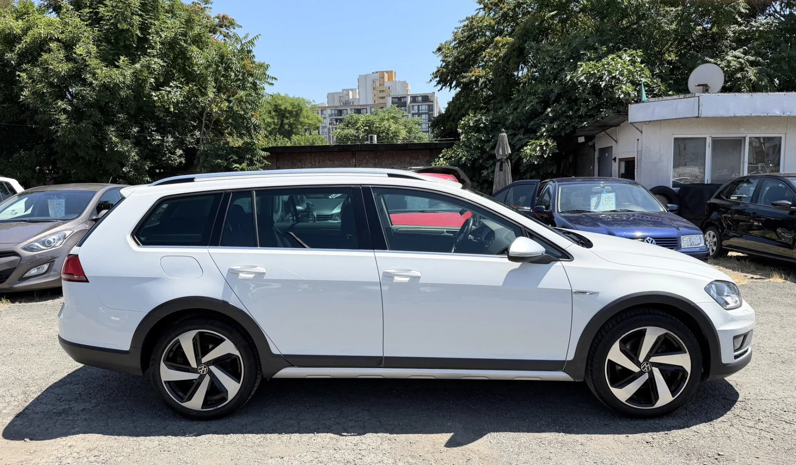 VW Alltrack, снимка 13 - Автомобили и джипове - 55224907