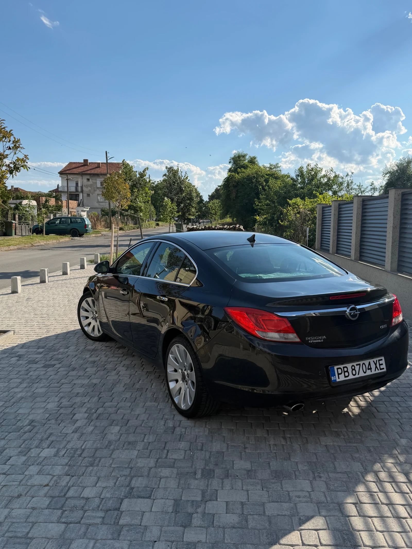 Opel Insignia, снимка 2 - Автомобили и джипове - 55287328