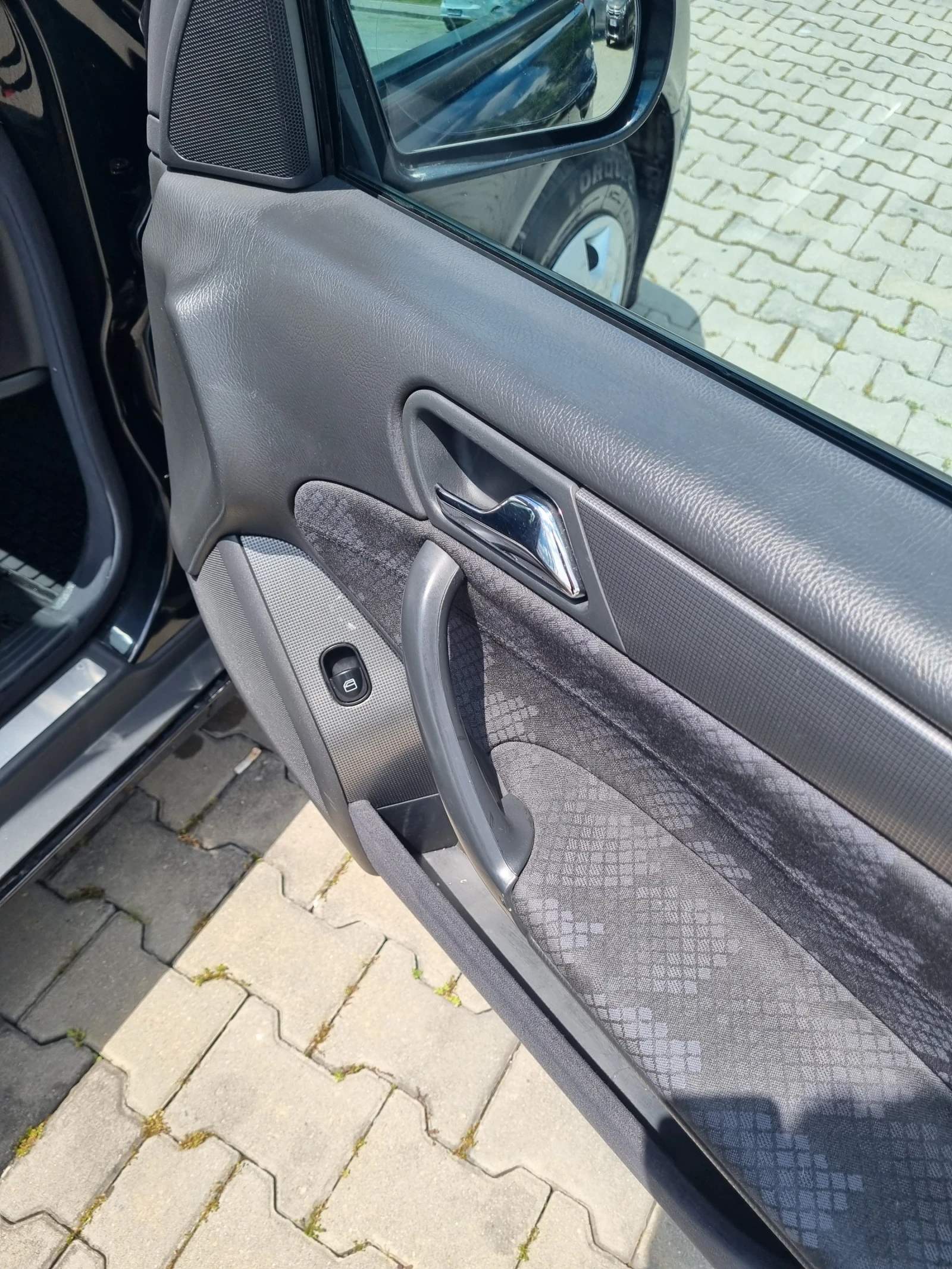 Mercedes-Benz C 200 Kompressor , снимка 9 - Автомобили и джипове - 55571837
