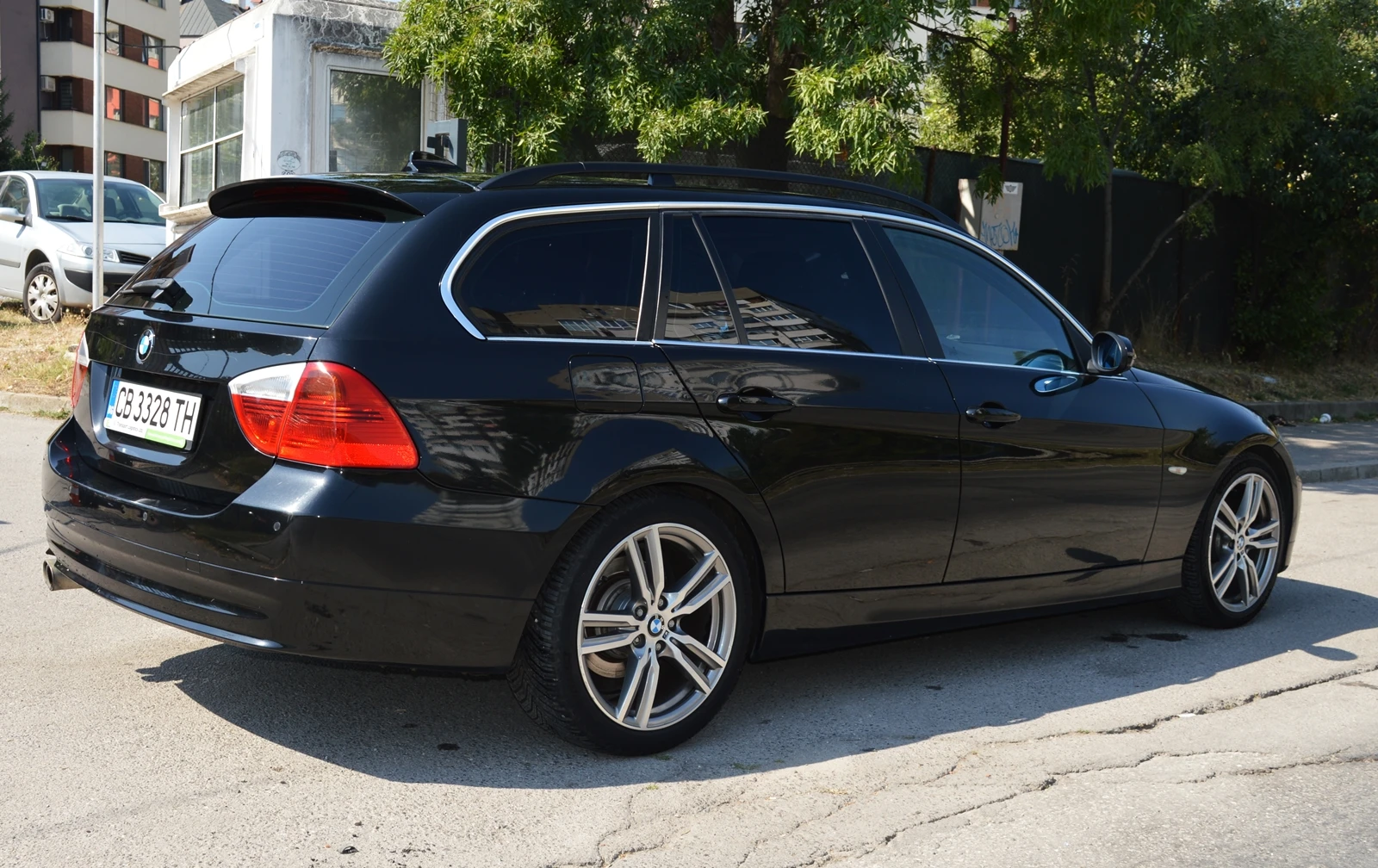 BMW 325 3.0i AUTOMAT - PANORAMA, снимка 4 - Автомобили и джипове - 55748995