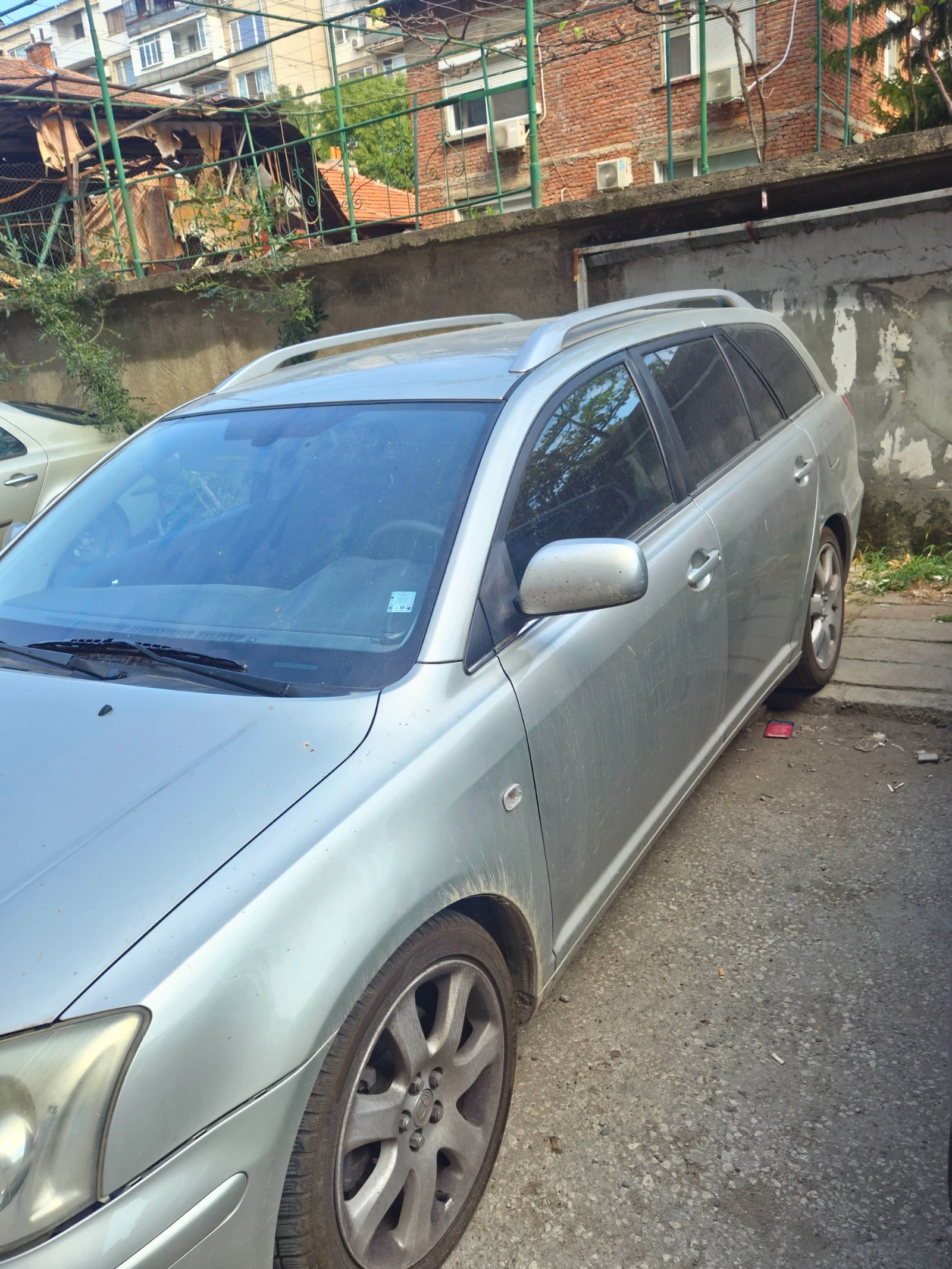 Toyota Avensis, снимка 3 - Автомобили и джипове - 56039655
